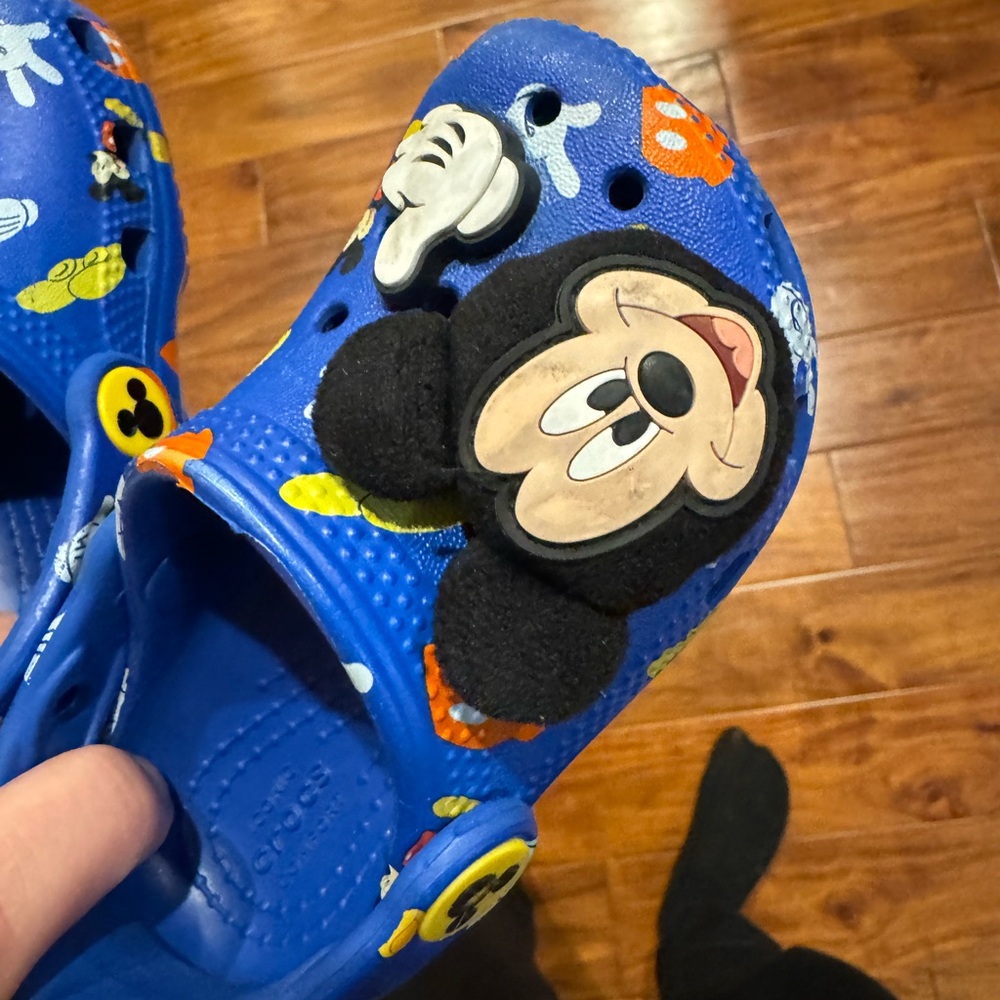 Mickey Mouse Crocs Toddler 6C